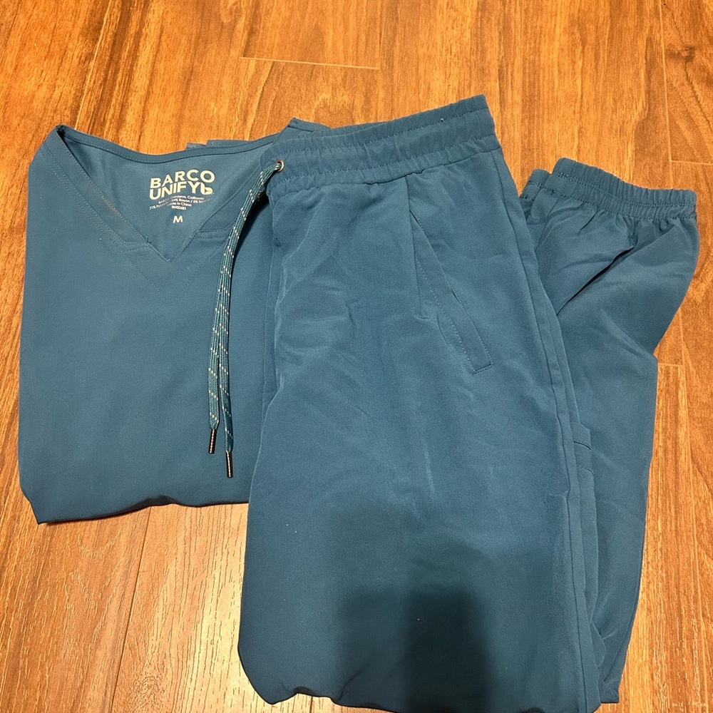 BARCO UNIFY SCRUB SET